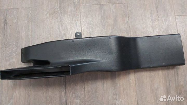 Воздуховод Volkswagen Touareg 1 4.2 2006