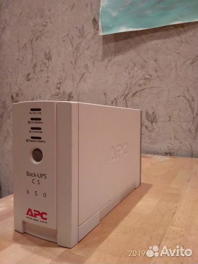 Продается ибп APC Back-UPS CS 650 (BK650EI)