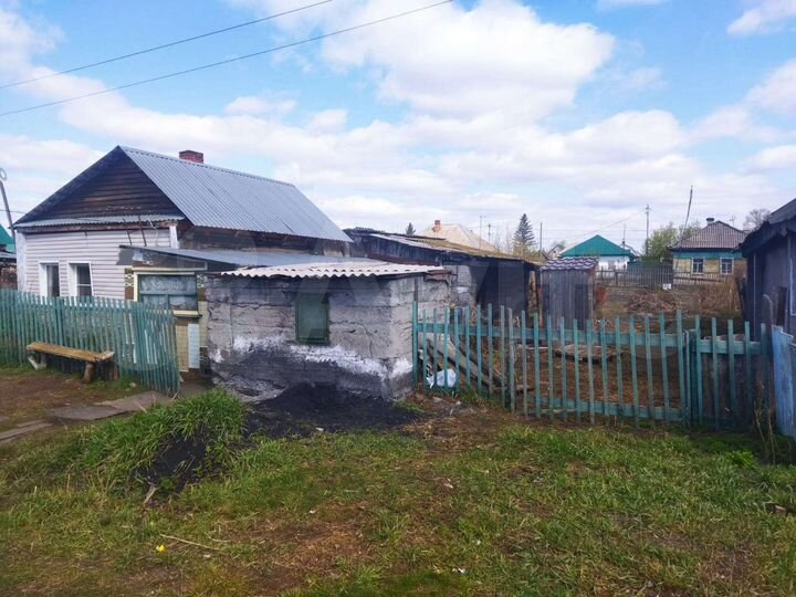 Дом 40 м² на участке 6 сот.