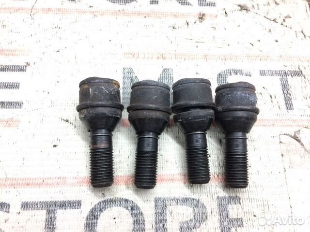 Болт колесный(секретка) Bmw X5 E53 N62B44A 2006