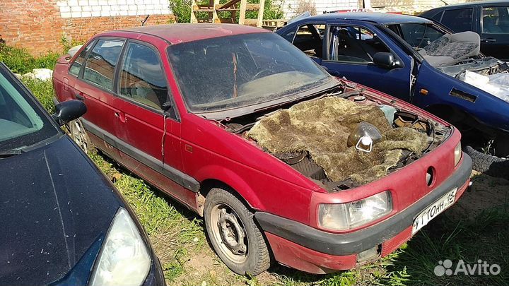 Разбор Volkswagen Passat B3 1.6 бензин RF