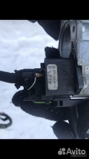 Переключатель подрулевой Mercedes-Benz E-Class