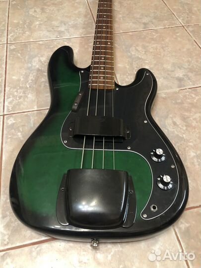 Бас гитара Vintage Precision bass