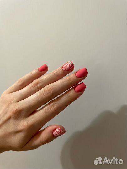 Модель на маникюр/педикюр