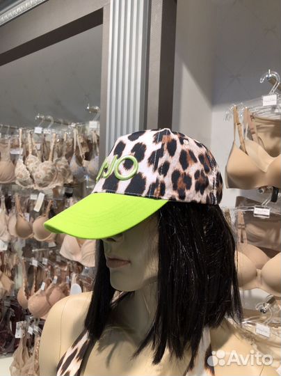 Lui Jo Бейсболка пляжная новая Италия