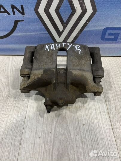 Суппорт тормозной перед Renault kangoo Лев