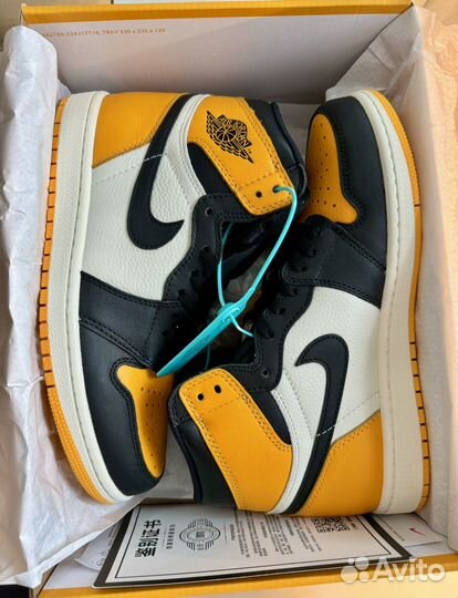 Кроссовки Nike Air Jordan 1 Retro High желтые