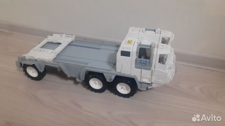 Игрушка большая машинка