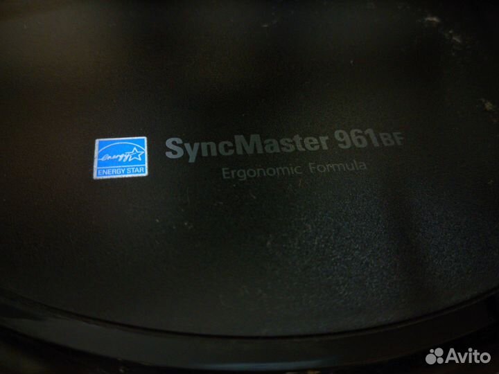 Монитор Samsung 19