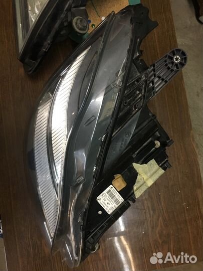 Мерседес W 218 Фара правая А2188202259