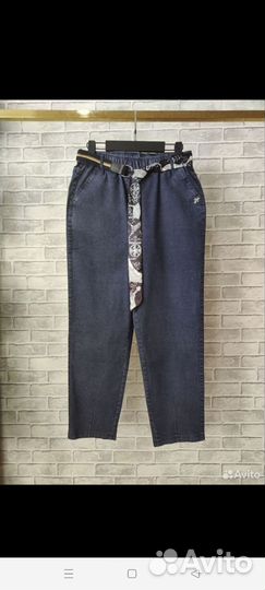 Две пары брюк и кофта для нашей Валерии