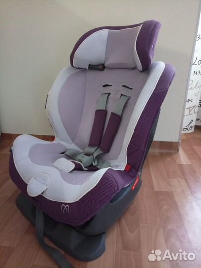 Детское автокресло Carmate swing moon (9-25 кг)