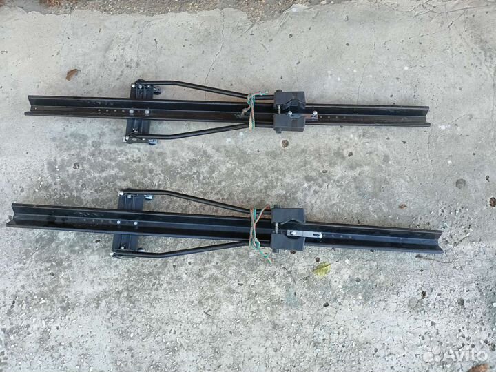 Велокрепление на крышу автомобиля