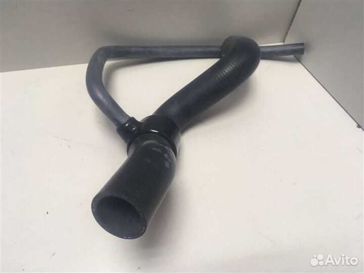 Патрубок охлаждения радиатора Audi 100 C4