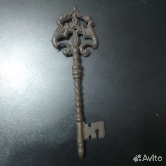 Сувенирный ключ