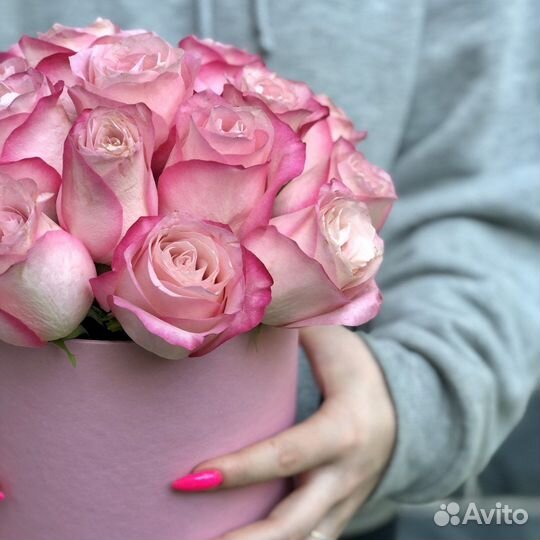 Розы в шляпной