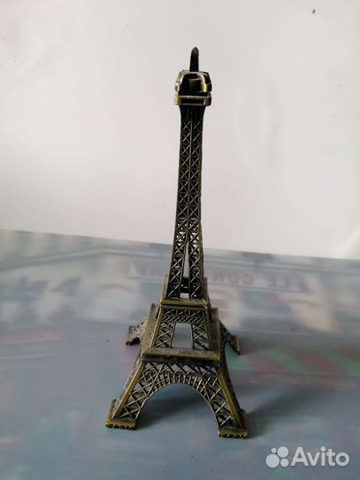 Сувенир эйфелева башня
