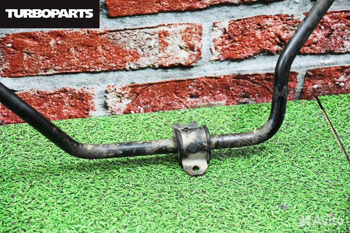 Стабилизатор задний Toyota Land Cruiser Prado