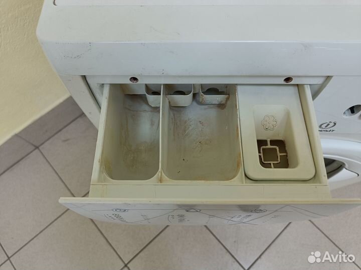 Стиральная машина бу Indesit