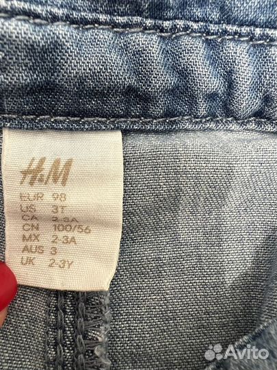 Комбинезон джинсовый. H&M р-р 98 см