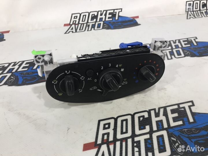 Блок управления печкой Nissan Almera 6001551800