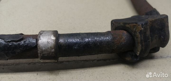 Стабилизатор задний Avensis II 2003-2008