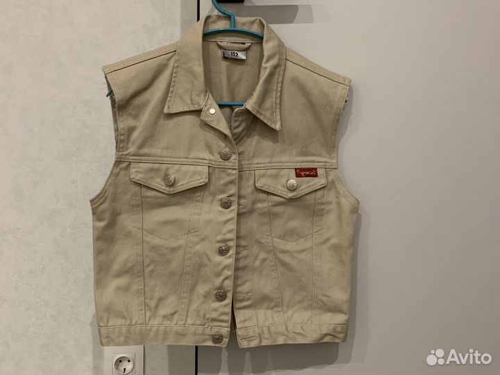 Джинсовый жилет для девочки