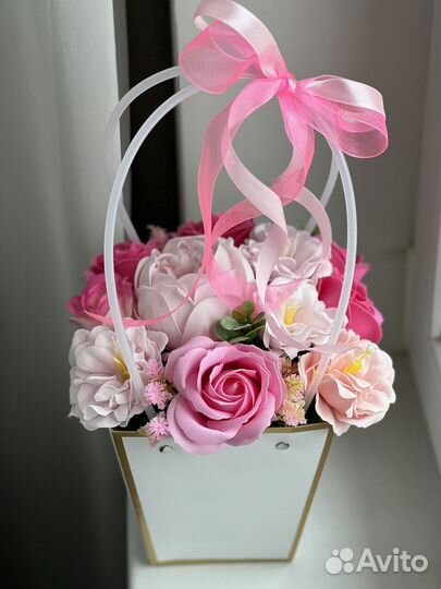 Букеты цветы из мыльных роз в наличии