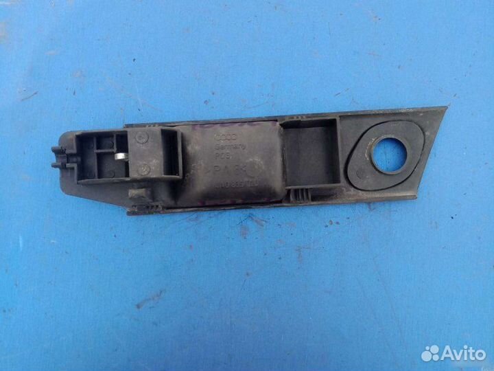 Ручка двери задняя правая Audi 100 С4