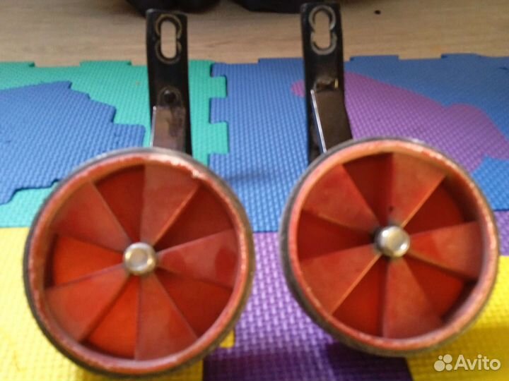 Боковые колеса для велосипеда