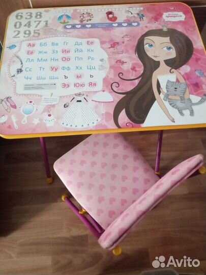 Столик и стул для девочки