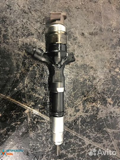 Форсунка Toyota Hiace XH20 2-й рест. 2007