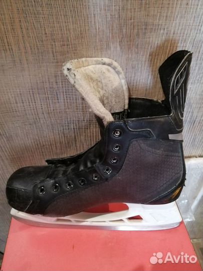 Продам коньки мужские 45р
