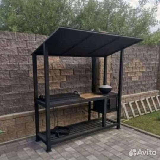 Мангал с крышей
