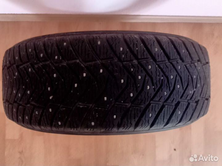 Yokohama Ice Guard IG65 215/55 R17