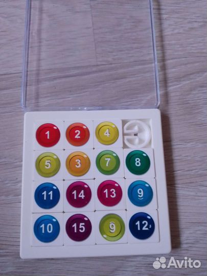 Игра Пятнашки новая