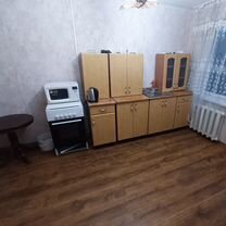 Комната 15 м² в 9-к., 4/5 эт.