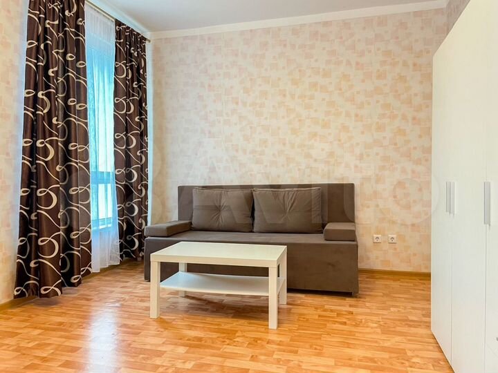 2-к. квартира, 49 м², 3/19 эт.