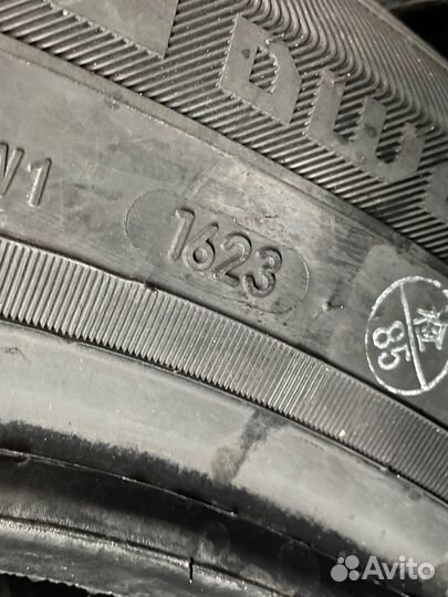 DoubleStar DW01 225/60 R18 100Q