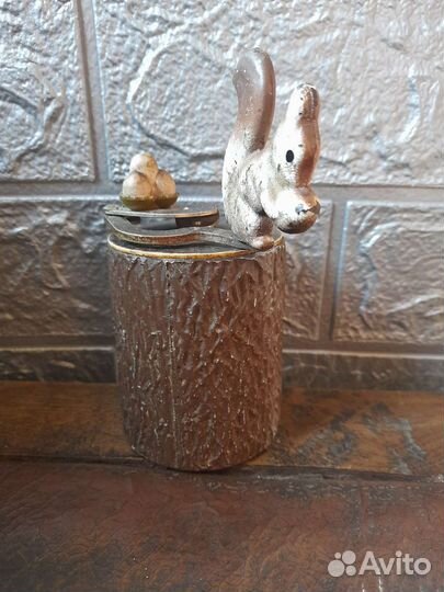 Сувенирная кофемолка белка СССР