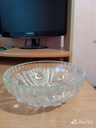 Хрустальная ваза