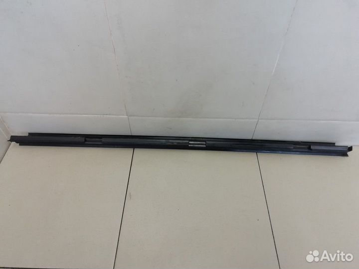 Уплотнитель (внутри) Passat B5 1996-2000