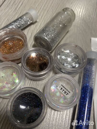 Блёстки для маникюра