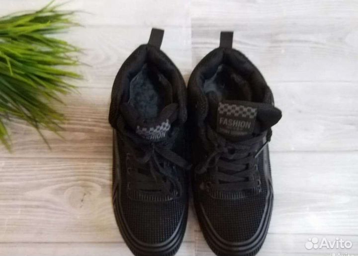 Кроссовки зимние 35 для мальчика