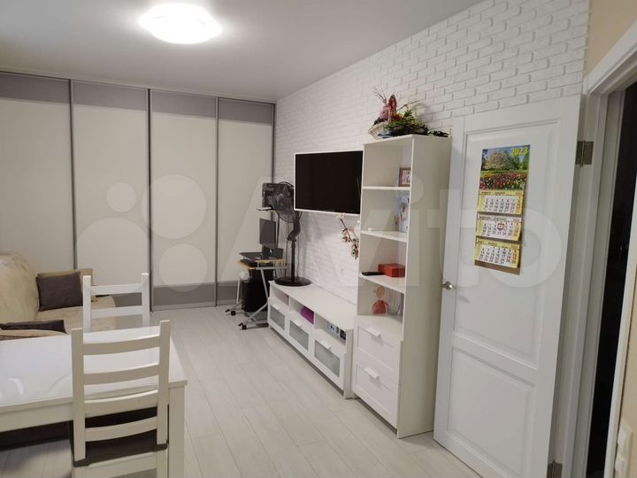 3-к. квартира, 57,7 м², 2/17 эт.