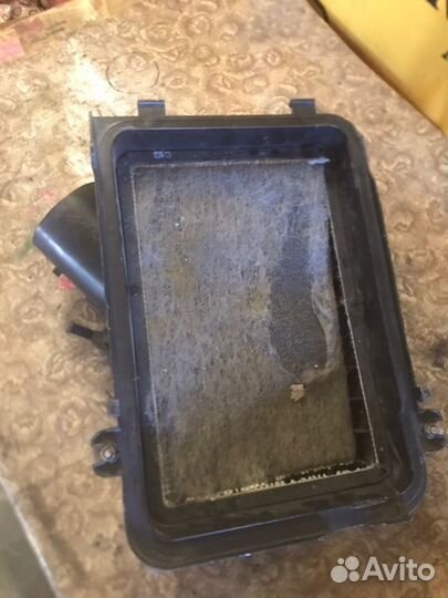 Корпус воздушного фильтра Toyota Camry V40 2AZ-FE