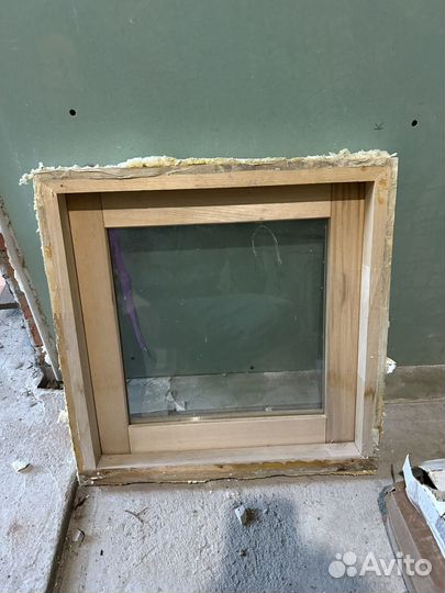 Окно для бани дерево 500*500