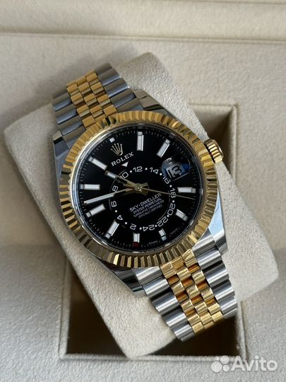 Часы Rolex Sky dweller