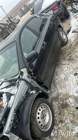 В разборе Chevrolet Lacetti 2010 1.6 МКПП