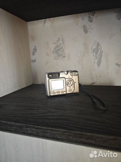 Компактный фотоаппарат Nikon E4200